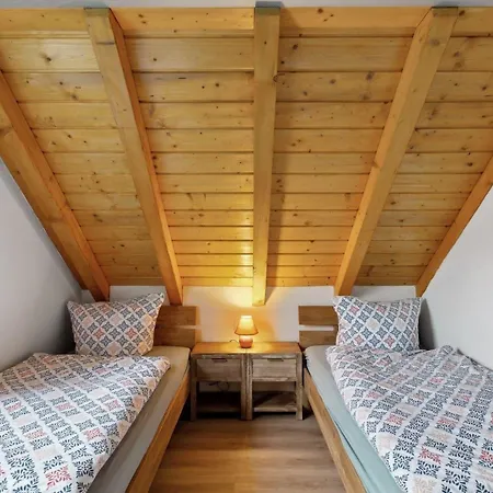 In Krimderode Mit Grill, Whirlpool Und Terrasse Nordhausen