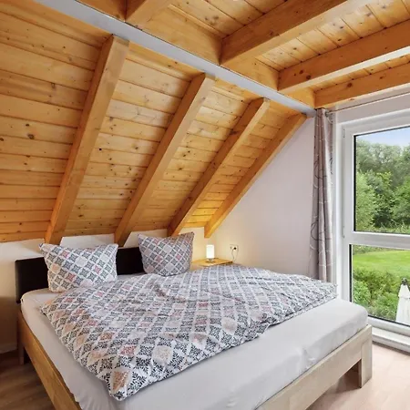 In Krimderode Mit Grill, Whirlpool Und Terrasse