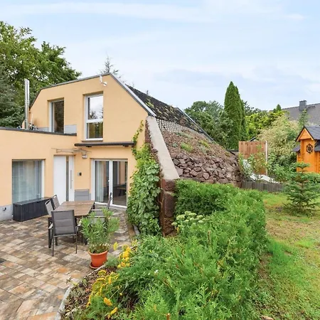 In Krimderode Mit Grill, Whirlpool Und Terrasse  Nordhausen